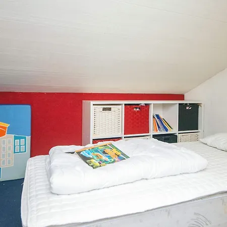 12 Person In Tatil Evi Oksbøl