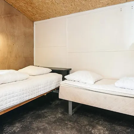 12 Person In Tatil Evi